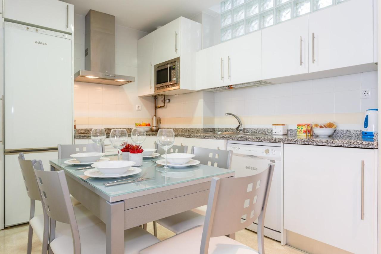 Apartamento Playa Cadiz By Isa Hoteles Εξωτερικό φωτογραφία